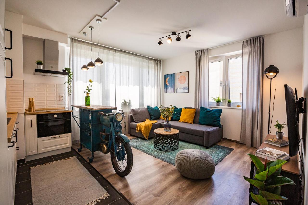 Stylish Oasis Central Apartment With Ac And Parking ブダペスト エクステリア 写真